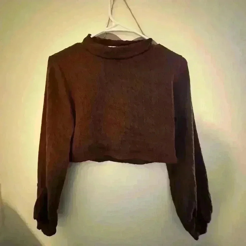 Olivia Rae balloon sleeve cropped sweater S